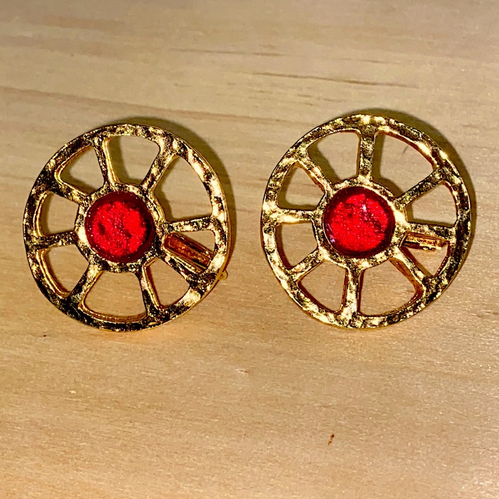 Oversized Clip on Earring